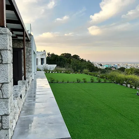 アパート Aelios Petra Sea View 1