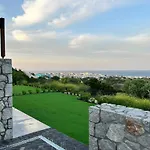 アパート Aelios Petra Sea View 1 *